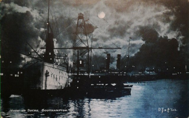Vintage postcard: View of Docks, Southampton